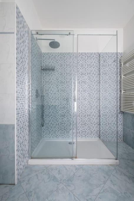Apartamento A Casa Di Mo', A Due Passi Dalla Stazione E Fiera Bolonia